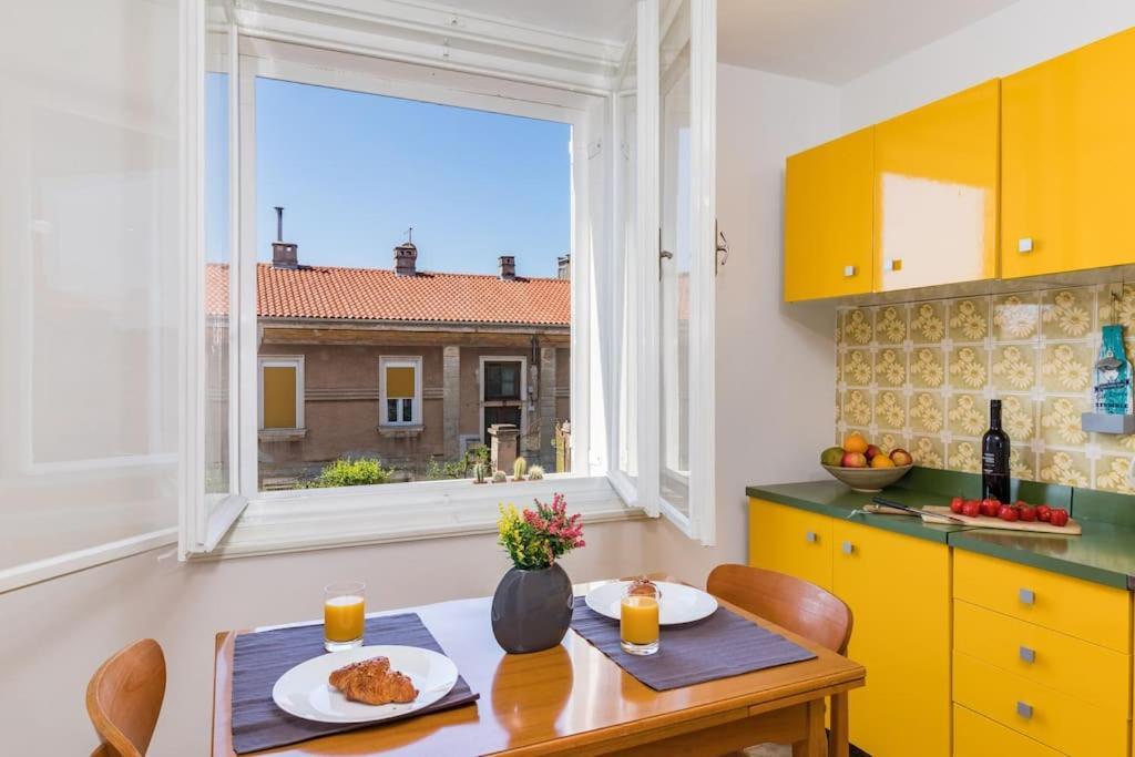 Quirky Apartment Arena With Parking Pula Exterior foto